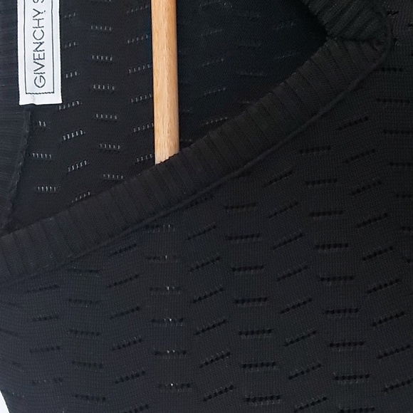 Givenchy Sport Eyelet Knit V Neck Sweater Ribbed Knit Cuffs Vintage Size 42 - Picture 6 of 6